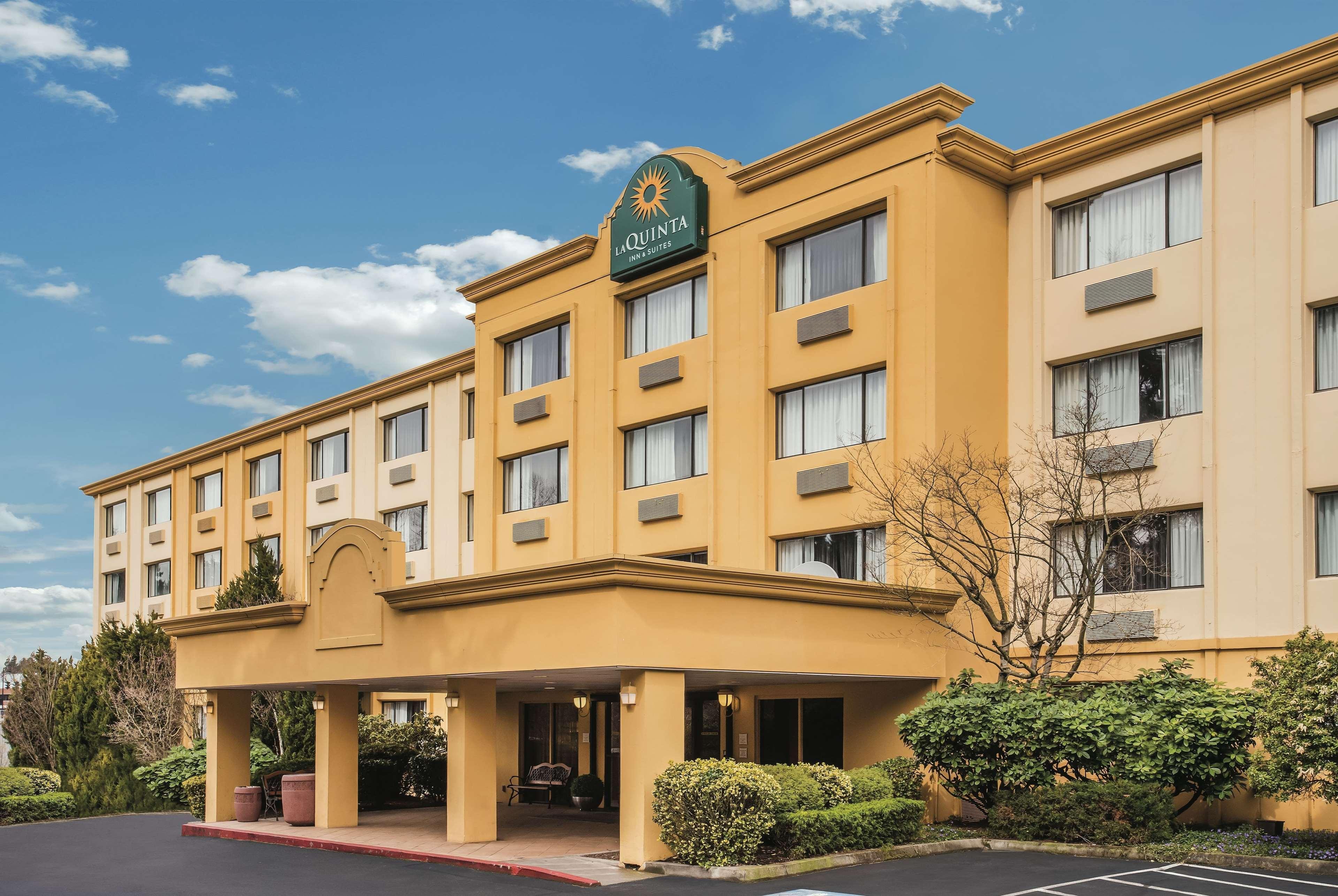 Отель La Quinta By Wyndham Seattle Bellevue / Керкленд Экстерьер фото