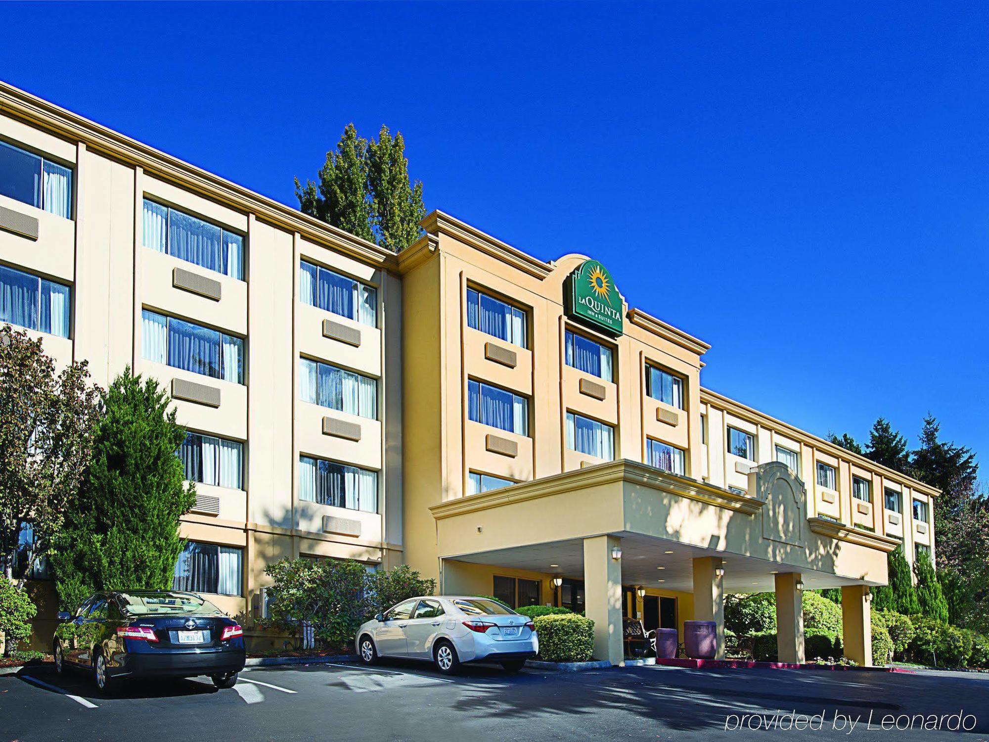 Отель La Quinta By Wyndham Seattle Bellevue / Керкленд Экстерьер фото